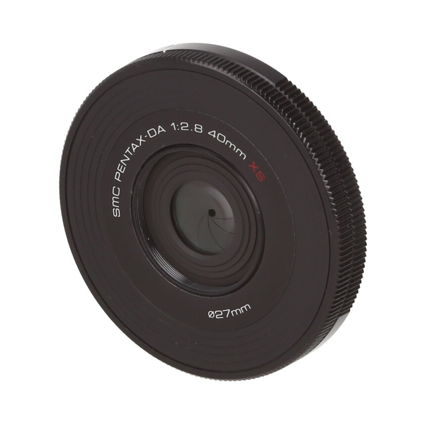 PENTAX K-01 ブラック + DA40mm F2.8 XS 【B】 | カメラ