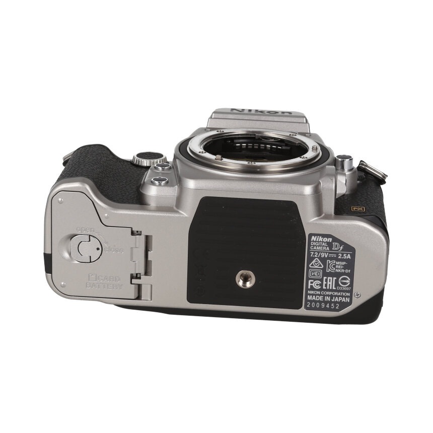 ショット数13,622！元箱付き！■ほぼ新品■ NikonDf ボディ シルバー ニコン Df ボディ 価格比較 - 価格.com ショット数13,622！元箱付き