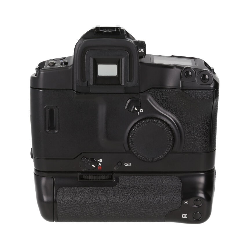 Canon EOS-3 + PB-E2 AB