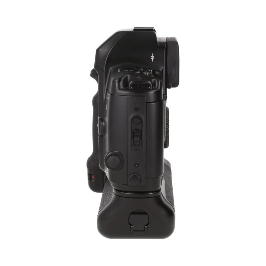 Canon EOS-3 + PB-E2 AB