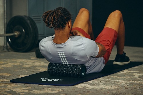 ADAC-11506　adidasエッセンシャルフォームローラー