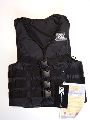 QUAKYSENCE �� �Хå��롡THE JET-BLACK���饤�ե��㥱�å� �������� ��