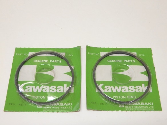 KAWASAKI ピストンリング 13008-1004A 4個セット Z500 KAWASAKI 純正