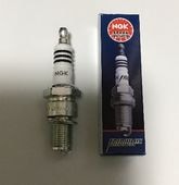 NGK ���ꥸ�塼�� ���ѡ����ץ饰 1��