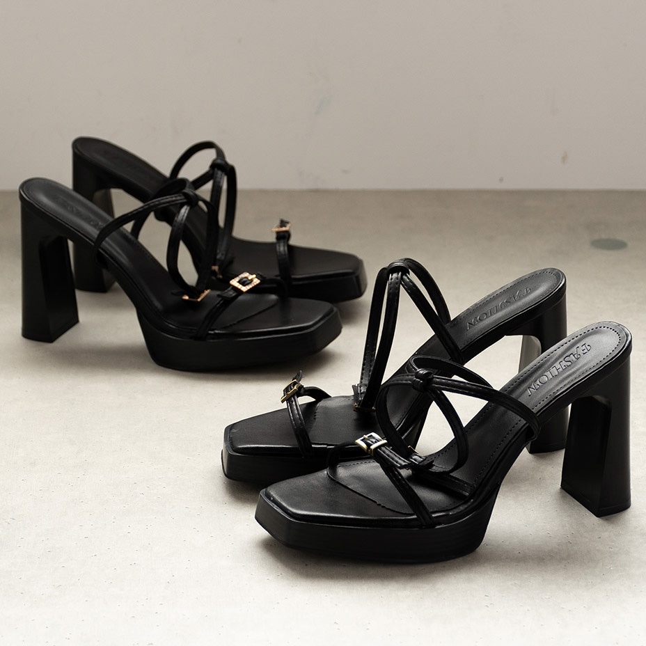 Gucci 黒 ストラップヒールサンダル 36.5 Gucci 黒 ストラップヒールサンダル 36.5 GUCCI(グッチ