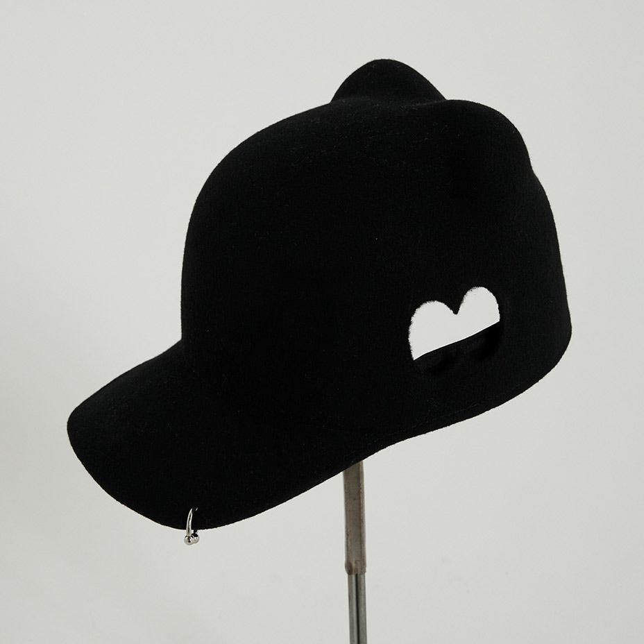 EAR WOOL CAP / PIERCING / DAMAGE [ BS249703 ] BODYSONG / ボディ
