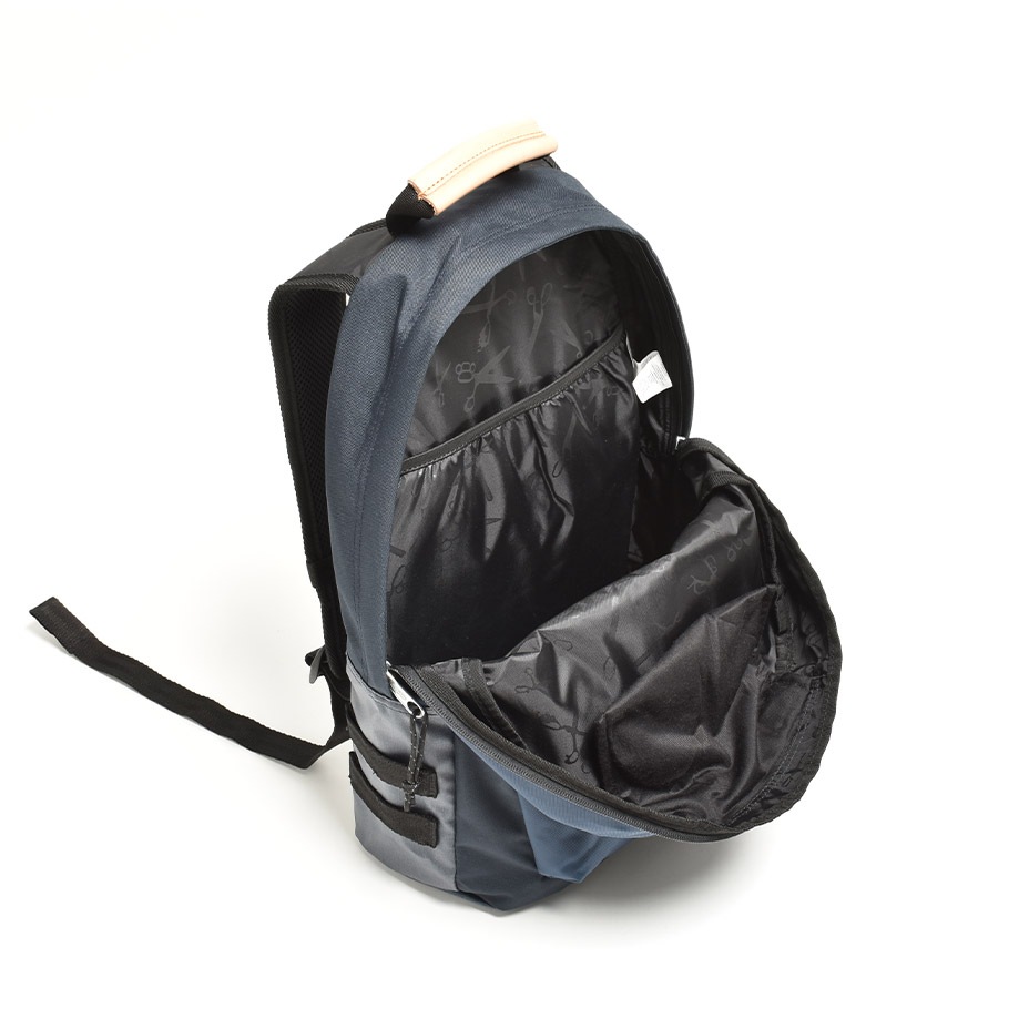 DENHAM  Eastpack  Хåѥå [ EK0A5BDHZ84 ]