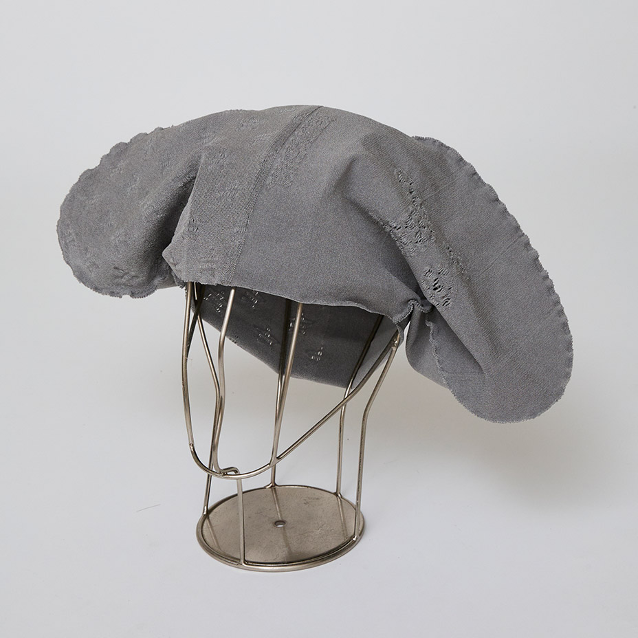 DISTORTED SEAMLESS BEANIE [ BODYSONG / �ܥǥ����� ] BS260701
