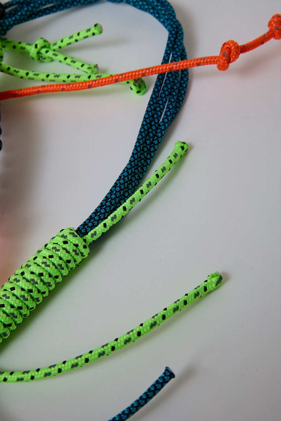 HANDCRAFTED REFLECTIVE PARACORD BELT/YU [ BODYSONG / �ܥǥ����� ] BS260802