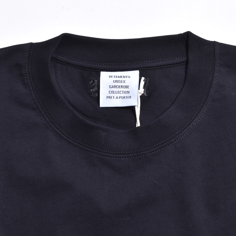 LOGO LABEL T-SHIRT [ UE52TR120B-1602 ] VETEMENTS / �����ȥ��