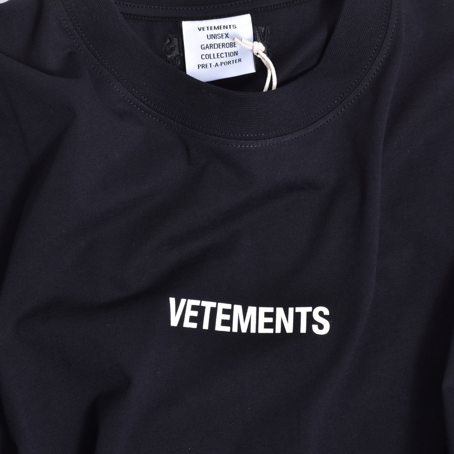 LOGO LABEL T-SHIRT [ UE52TR120B-1602 ] VETEMENTS / �����ȥ��