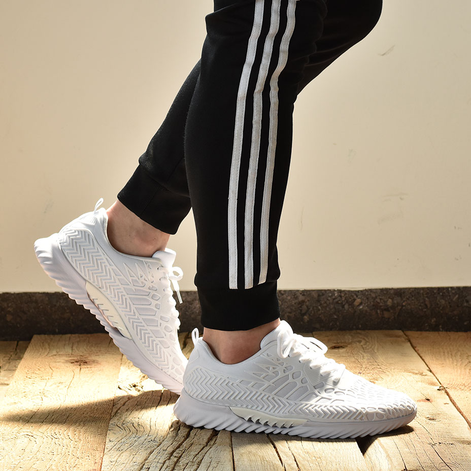 ���˥󥰥��塼�� [ Q31 ] SVEC / ����٥å�