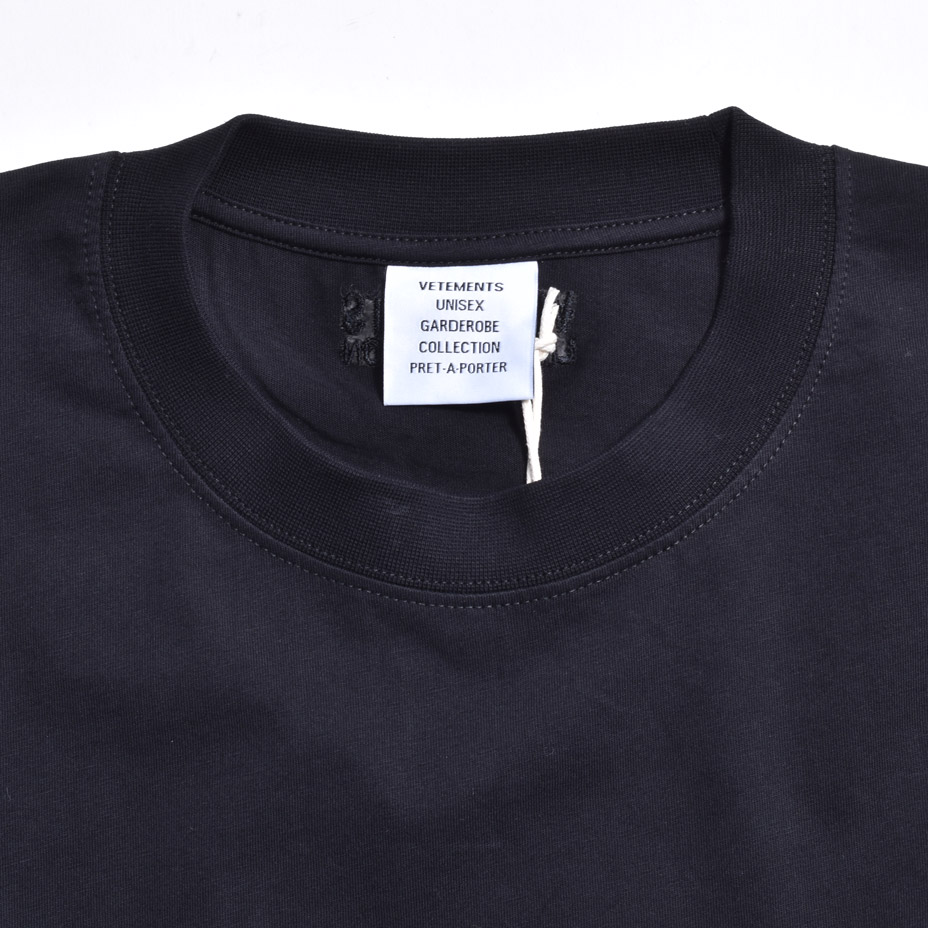 LOGO LABEL T-SHIRT [ UE52TR120X-1602 ] VETEMENTS / �����ȥ��