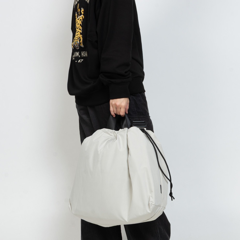BIG SILHOUETTE SHOULDER [ SML / �������२�� ] K905060