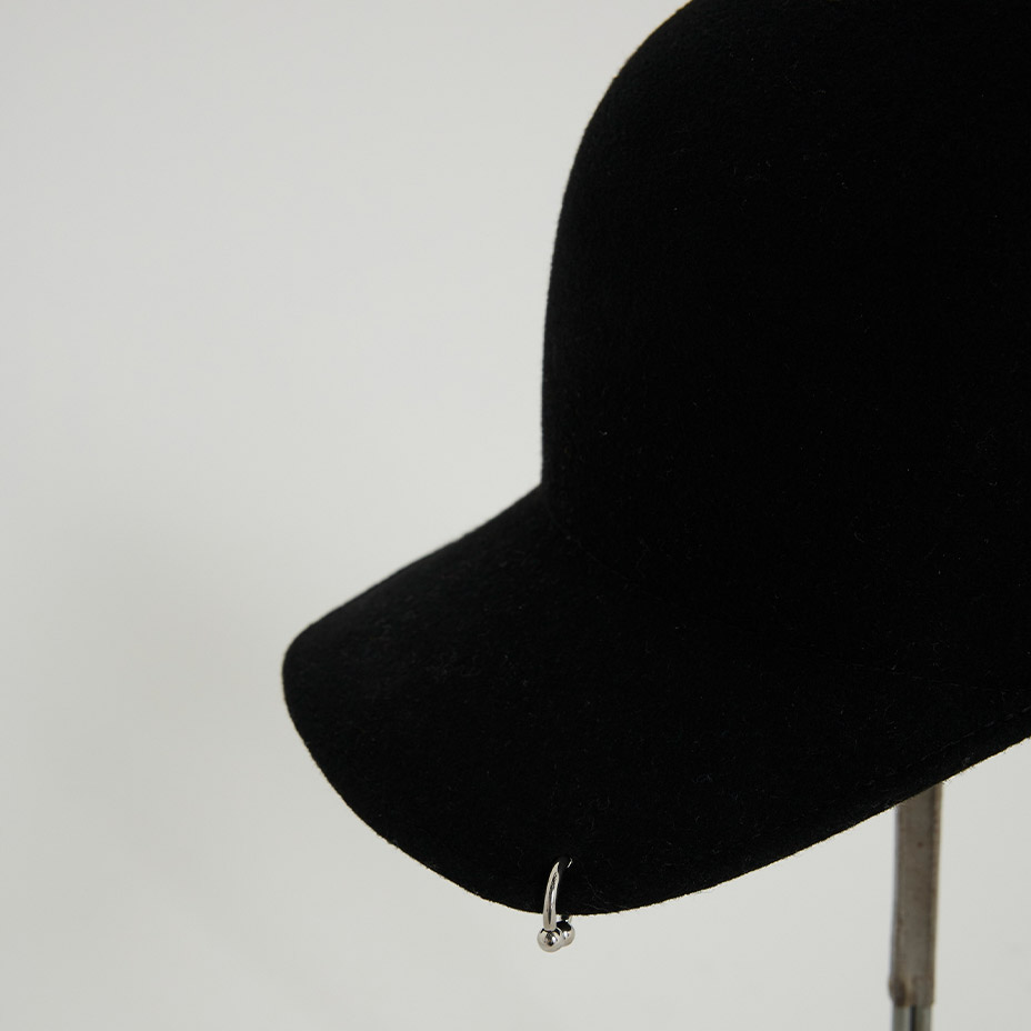EAR WOOL CAP / PIERCING / DAMAGE [ BS249703 ]  BODYSONG / ܥǥ