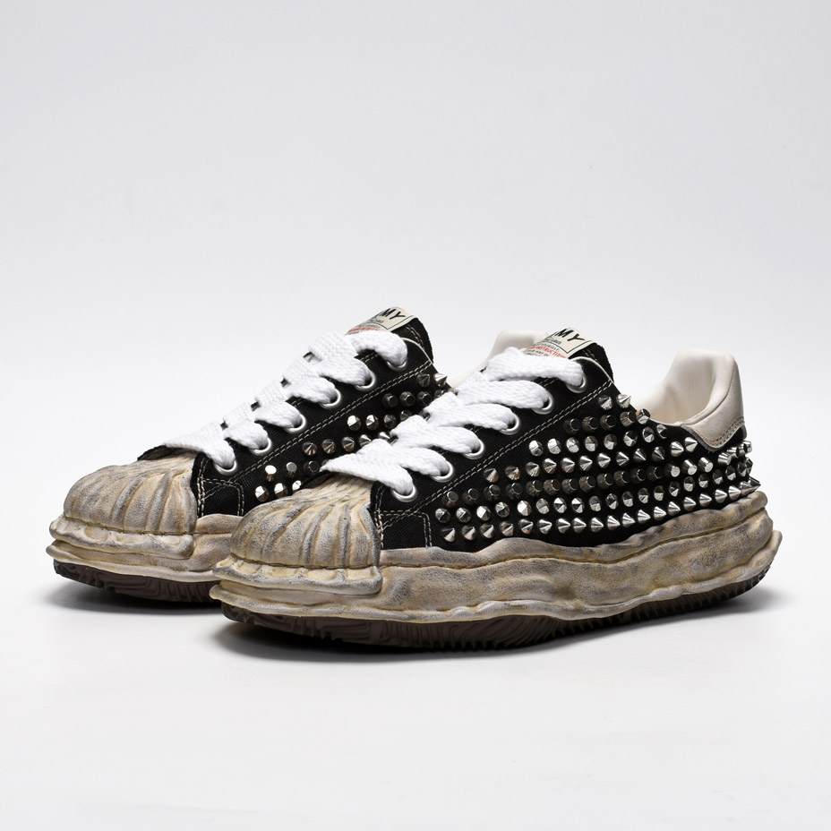 BLAKEY low / Original Sole Studded Canvas Low-top Sneakers [ A13FW729 ] MIHARA YASUHIRO / �ߥϥ�䥹�ҥ�