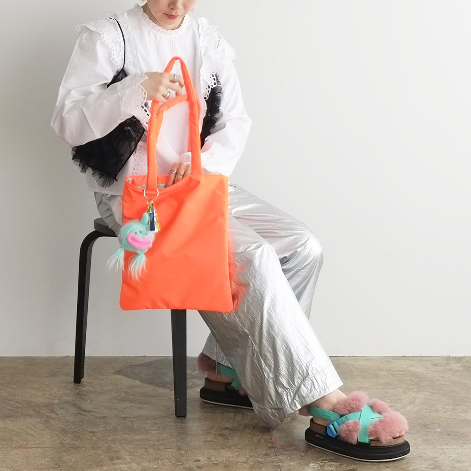 neon monster tote [ C24009 ] cheek / 