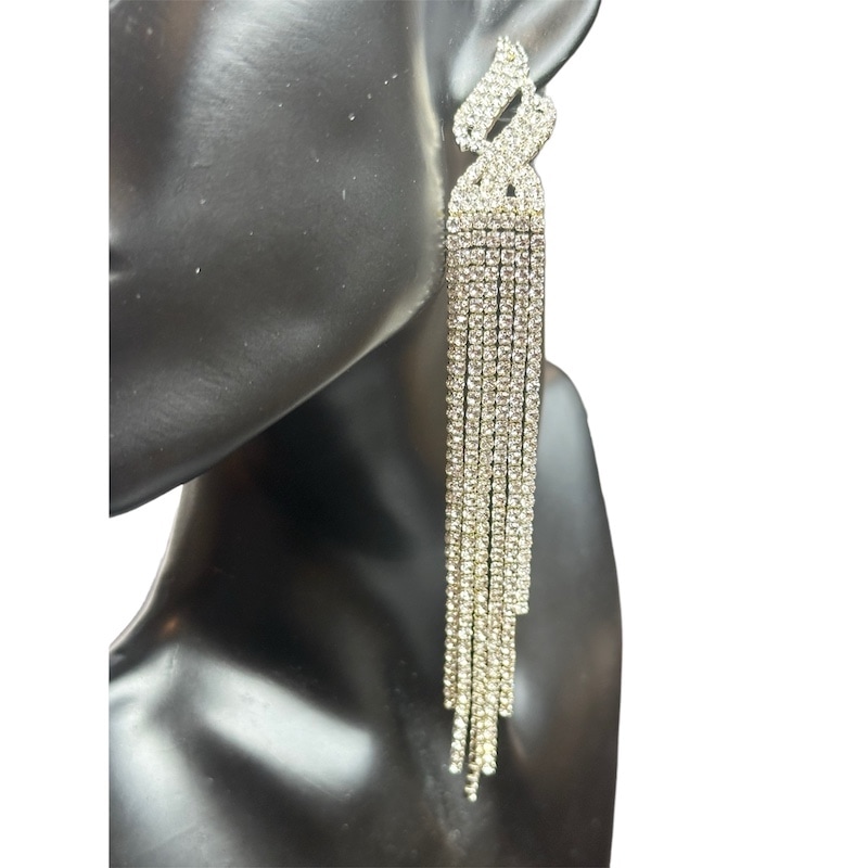 ドロップ型 ロング シルバー ピアス