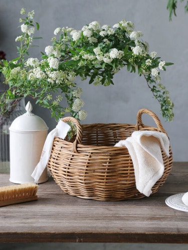 �饿��饦��ɥХ����å�Anika