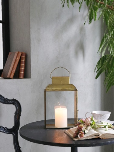 ��󥿥�����S