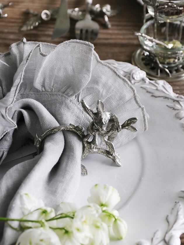 PewterナプキンリングRabbit Climbing