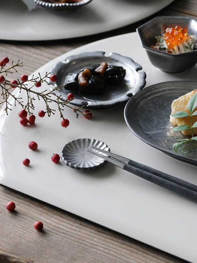 陶悦窯 菊豆豆皿 黒柚子銀塗り