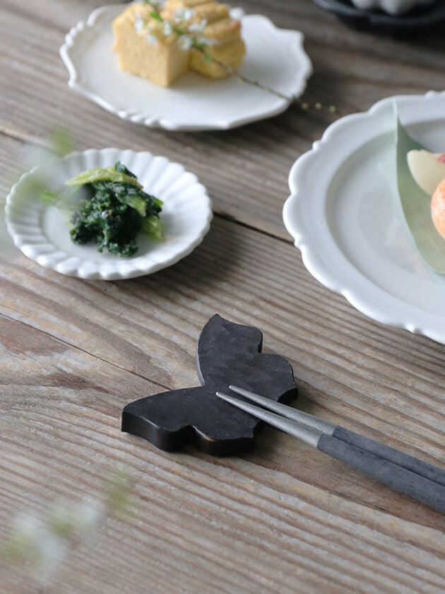 三木達也 蝶型箸置き 鉄染ブラック