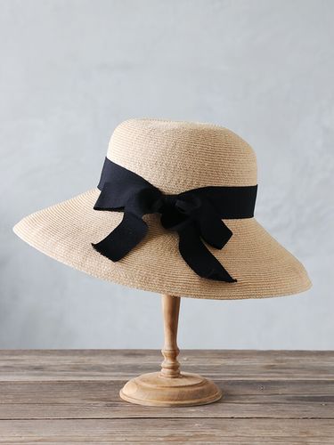 ��ե����֥졼�ɥ��եȥϥåȥ����顼�磻��