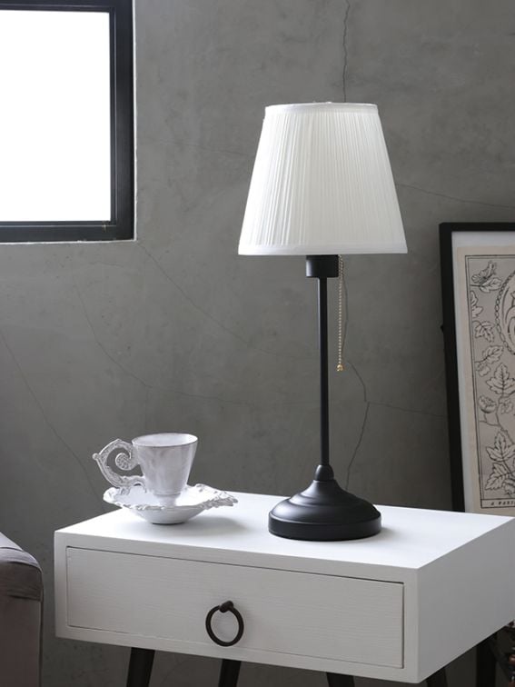 Nordic LED テーブルランプBLACKプルスイッチファブリックシェード