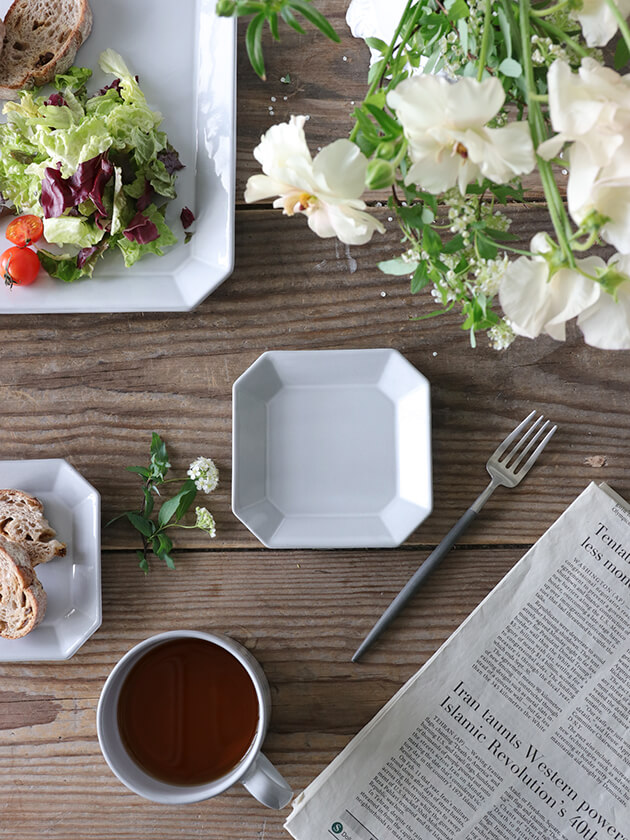 スクエアプレートFluer S 12.4cm オフホワイト