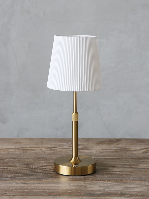 Nordic LED �ơ��֥����GOLD���ȥ�å��ե��֥�å��������� (���ż�)