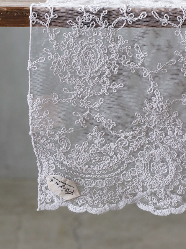 Chez moiテーブルランナーCorinzioライトグレー シェモア ～ サラグレース