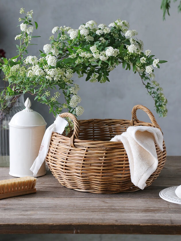 �饿��饦��ɥХ����å�Anika