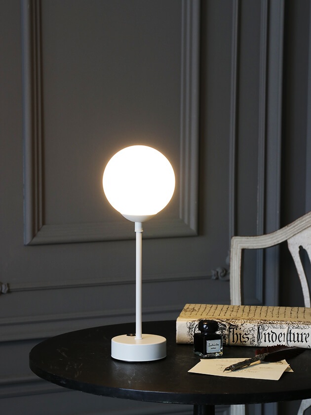 Nordic LED �ơ��֥����WHITE �ܡ��� (���ż�)