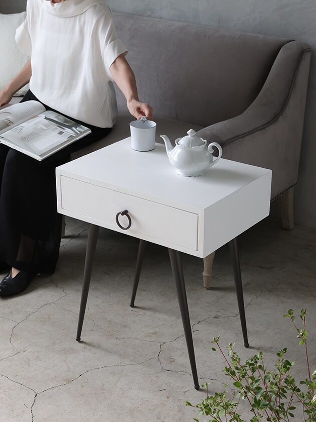 BLANC D'IVOIRE�����ɥơ��֥�LOLA�ۥ磻��