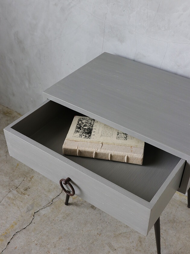 BLANC D'IVOIREサイドテーブルLOLAグレー