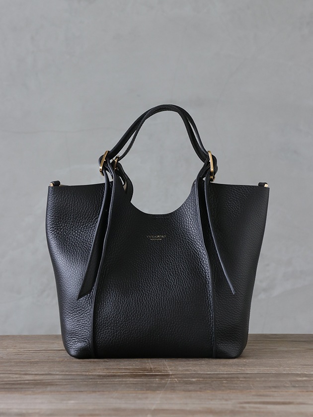 ( •᷄ὤ•᷅){バラ売り可 楽天市場】予約販売 バラ苗 バラ大苗 ロサ オリエンティス シュリンク