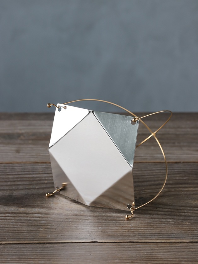 ���ƥ�쥹��̻�