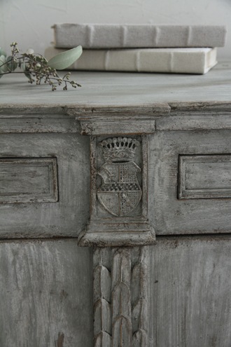 Gustavian Antique�����ɥܡ���