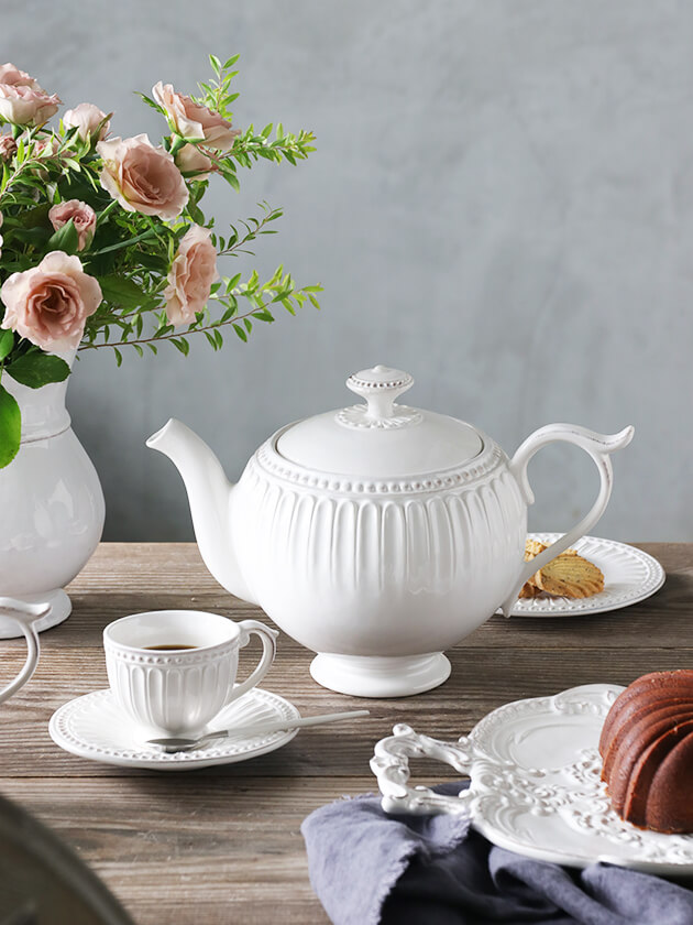 ELIOS PERLEティーポットホワイト｜フランスやヨーロッパの輸入雑貨・家具・インテリアの通販｜サラグレース