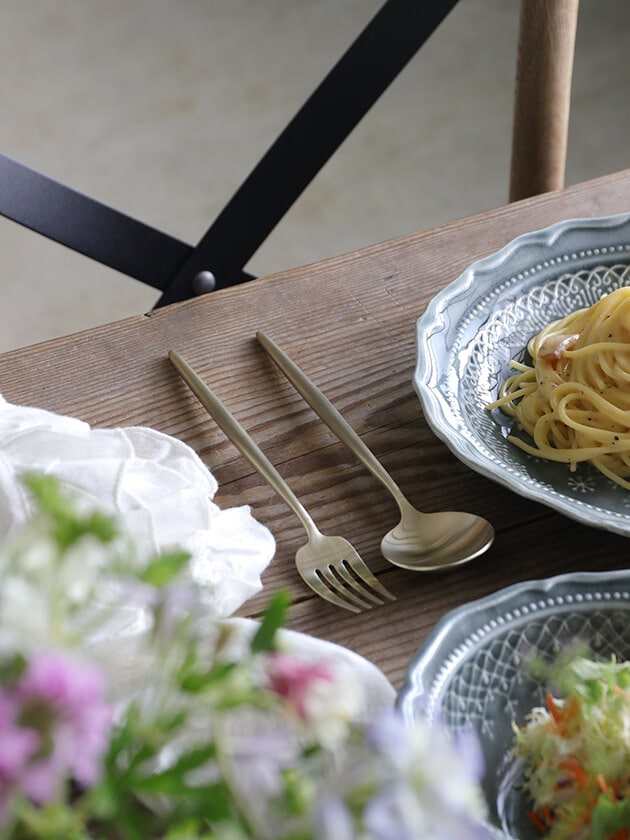 CutipolカトラリーMOON MATTE CHAMPAGNE