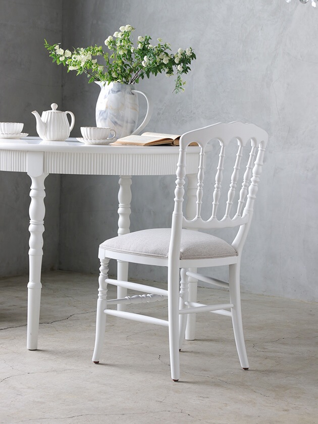 SGDダイニングチェアNapoleonホワイト