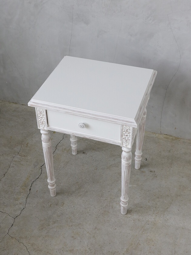 【貴重】サラグレース　サイドテーブル　ホワイト EnchanteベッドサイドテーブルBaronウォッシュドホワイト