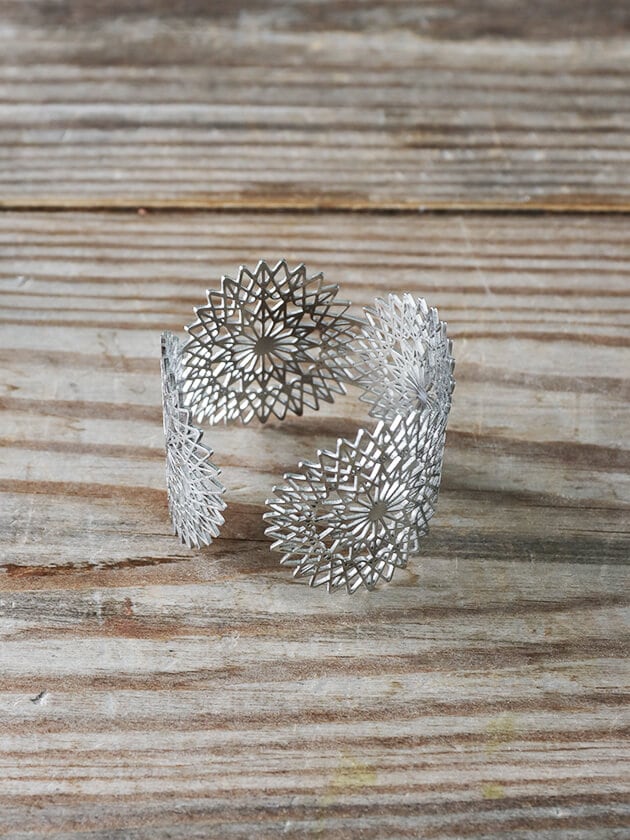 新品Sarah Grace マットシルバーベル ナプキンリング テーブルウェア 新品Sarah Grace マットシルバーベル ナプキンリング テーブルウェア