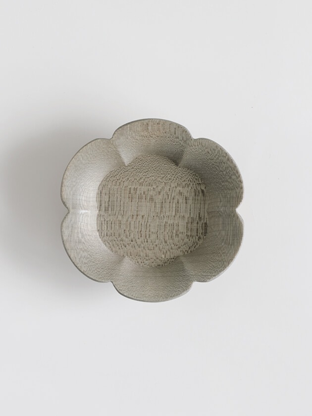 三木達也 輪花豆皿 鉄染グレー