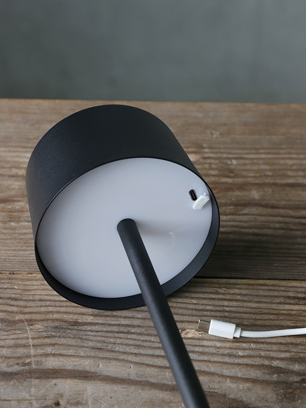 Nordic LED �ơ��֥���� ����ߥ������� (���ż�)