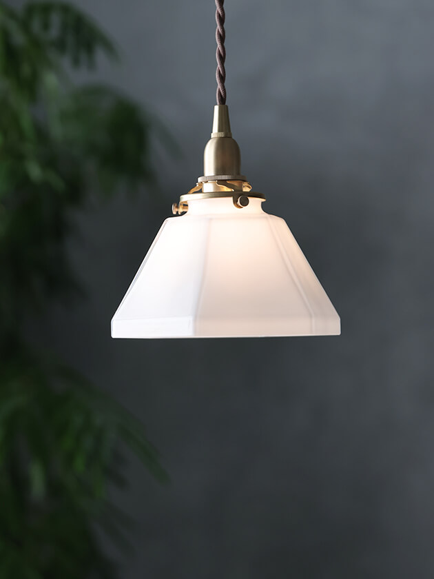 Luste�ڥ����ȥ��� Trape�ۥ磻�ȥ��饹