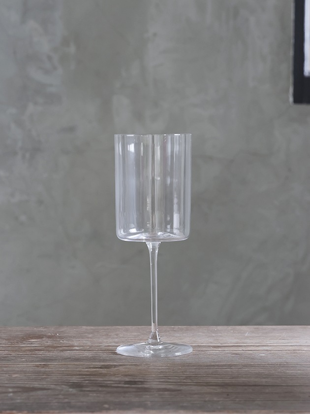 �磻�󥰥饹George