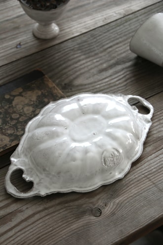 JBAdeV,creations depuis 1993 / Jean Baptiste Astier de Villatte