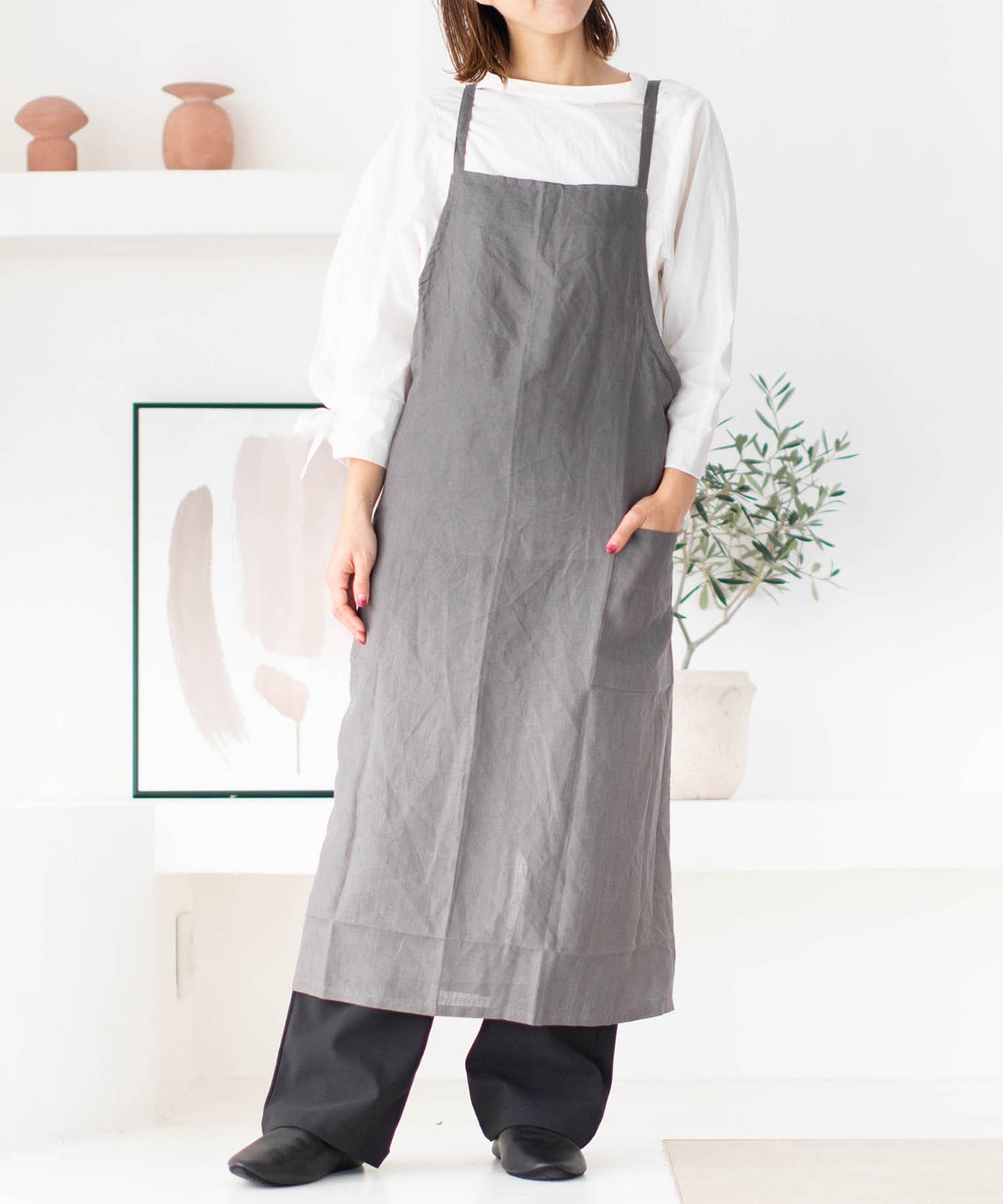 b2c フルエプロン｜リネン（ブラック） #メール便 #SALE | キッチン